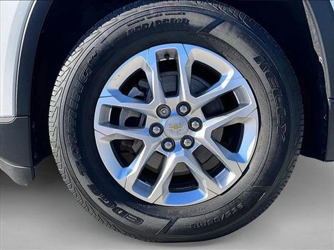 Used 2019 Chevrolet Traverse LT image 10