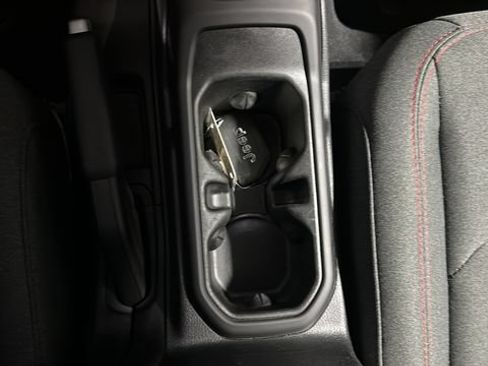 Used 2025 Jeep Wrangler Unlimited Rubicon AWD/4WD image 18