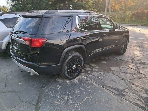 Used 2019 GMC Acadia SLT w/ LPO, Floor Liner Package AWD/4WD image 3