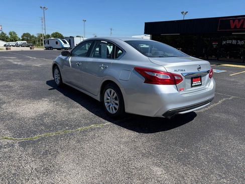 Used 2017 Nissan Altima 2.5 S w/ Power Driver Seat Package FWD image 6