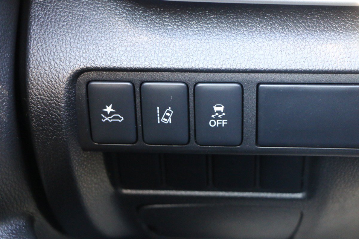 Used 2024 Mitsubishi Eclipse Cross LE AWD/4WD image 19