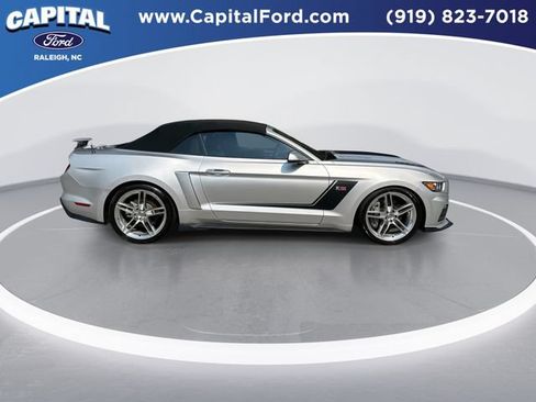 Used 2016 Ford Mustang GT Premium RWD image 9