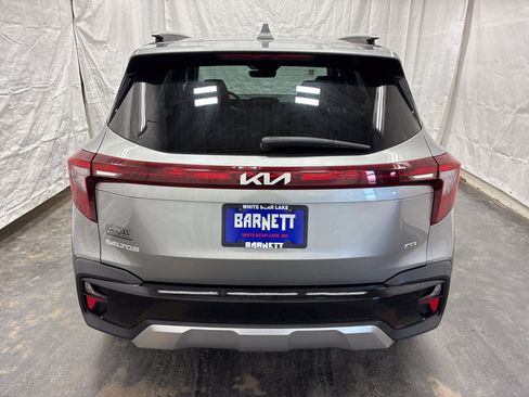 Certified 2024 Kia Seltos EX AWD/4WD image 7