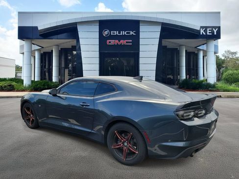 Used 2019 Chevrolet Camaro LT w/ Technology Package RWD image 4