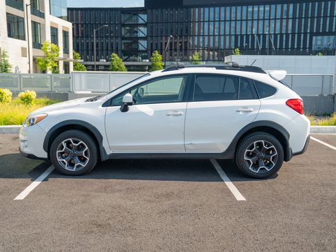 Used 2014 Subaru Crosstrek 2.0i Premium w/ Popular Package #2 AWD/4WD image 2