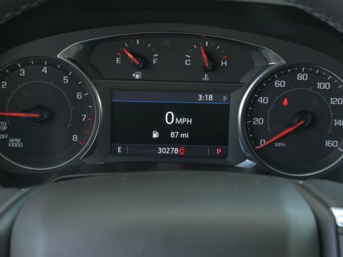 Used 2022 Chevrolet Blazer LT w/ Sound & Technology Package AWD/4WD image 19