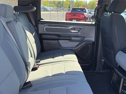 Used 2021 RAM 1500 Big Horn image 25