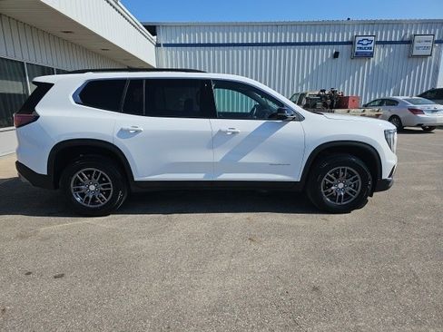 Certified 2025 GMC Acadia Elevation image 6