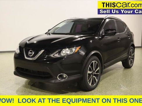 Used 2017 Nissan Rogue Sport SL FWD image 4