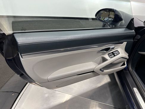 Used 2018 Porsche 911 Carrera RWD image 15