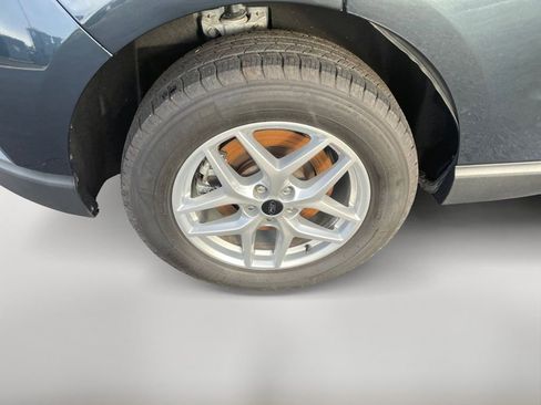 Used 2024 Ford Edge SEL w/ Convenience Package image 10