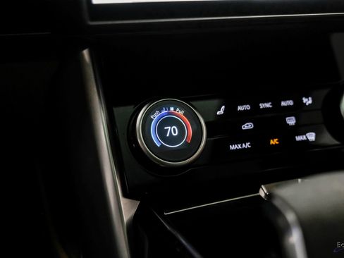 Used 2023 Land Rover Range Rover SE image 59