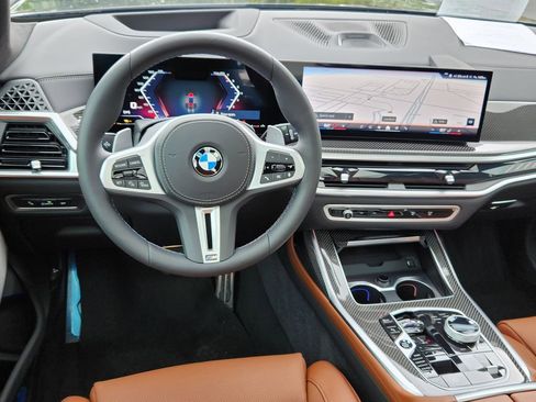 Used 2026 BMW X7 M60i AWD/4WD image 9