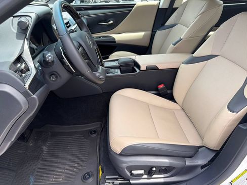 Used 2021 Lexus ES 350 w/ Premium Package FWD image 9