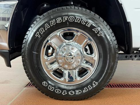 Used 2023 RAM 2500 Tradesman AWD/4WD image 9