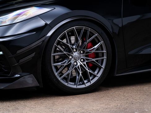 Used 2022 Chevrolet Corvette Stingray Premium Conv w/ Z51 Performance Package RWD image 5