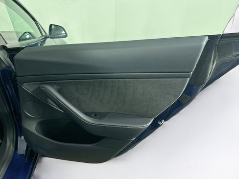 Used 2023 Tesla Model 3 Standard Range image 31