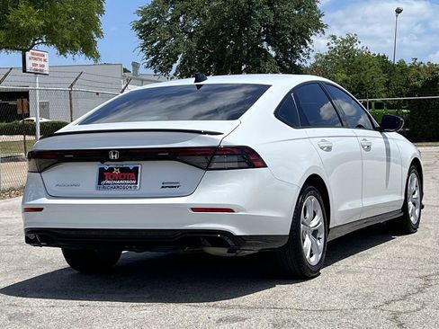 Used 2024 Honda Accord Sport image 4