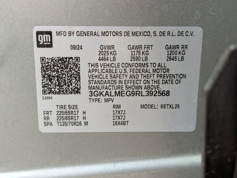 Used 2024 GMC Terrain SLE w/ Driver Convenience Package image 33