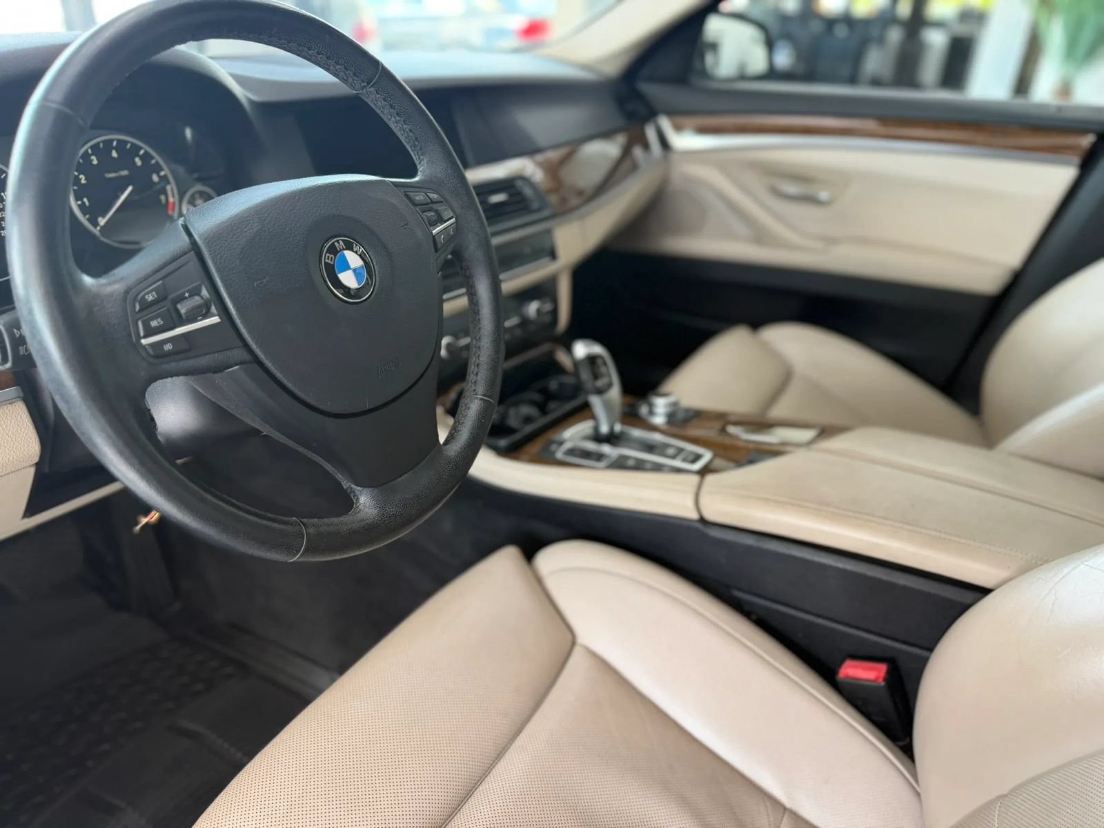 Used 2013 BMW 535i xDrive Sedan AWD/4WD image 4