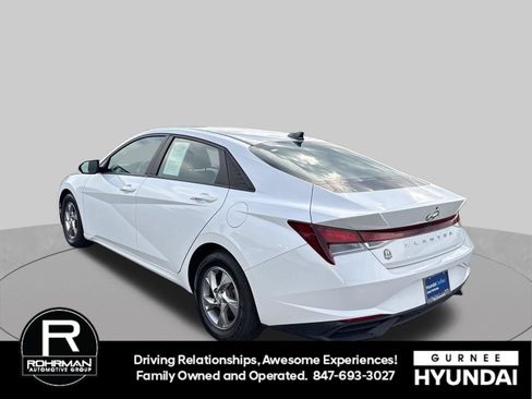 Used 2021 Hyundai Elantra SE FWD image 6