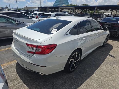 Used 2022 Honda Accord Sport Special Edition image 3