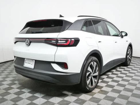 Certified 2025 Volkswagen ID.4 Pro RWD image 6