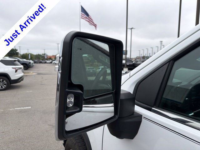 Used 2024 Chevrolet Silverado 2500 High Country AWD/4WD image 16