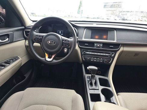 Used 2018 Kia Optima LX w/ 17" Alloy Wheels Package image 15