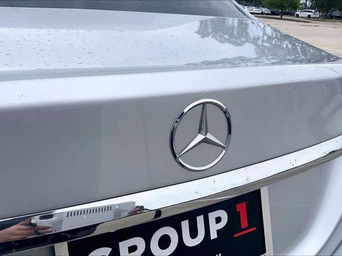 Used 2018 Mercedes-Benz C 300 Sedan image 10