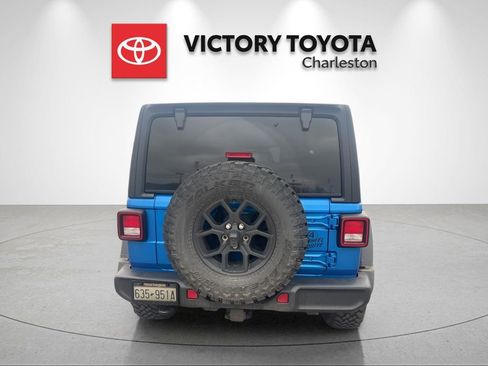 Used 2024 Jeep Wrangler Willys image 6