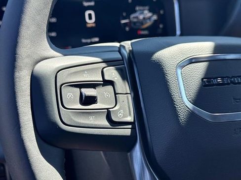 New 2026 GMC Sierra 2500 Denali Ultimate w/ LPO, Black Badging Package image 28