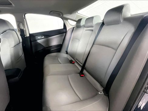 Used 2016 Honda Civic EX image 18