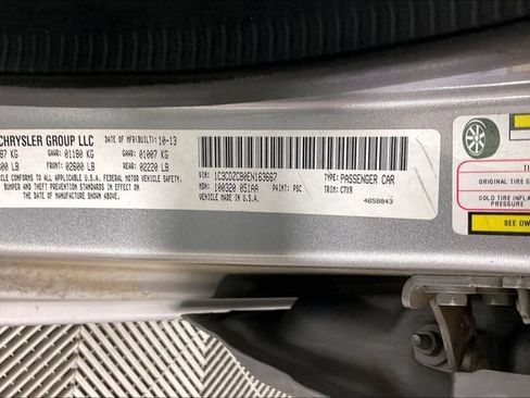 Used 2014 Dodge Avenger SXT FWD image 3