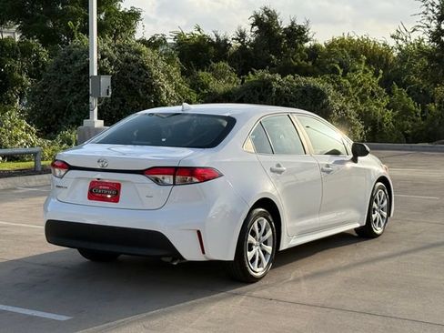 Used 2024 Toyota Corolla LE FWD image 6