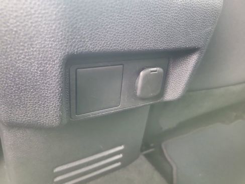 Used 2024 Toyota Tacoma TRD Off-Road image 12