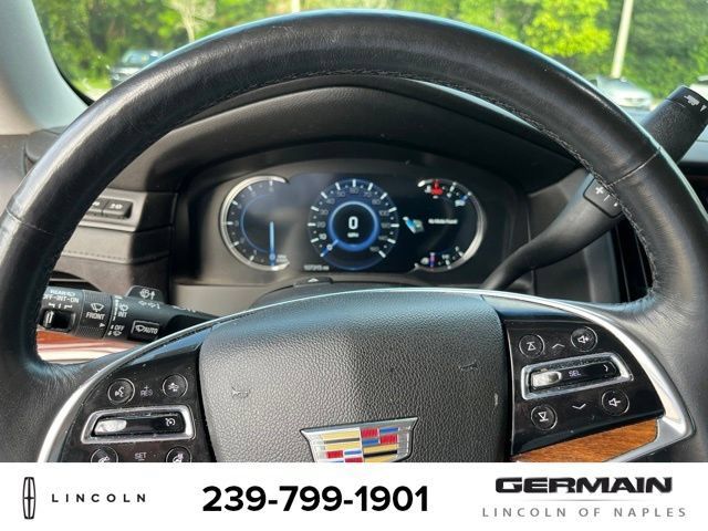Used 2016 Cadillac Escalade ESV Luxury AWD/4WD image 23