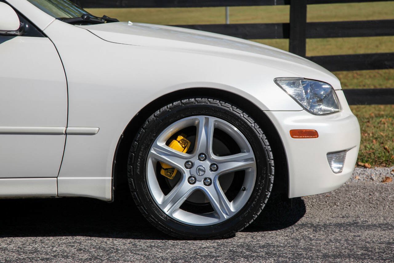 Used 2001 Lexus IS 300 w/ Leather Trim Pkg RWD image 25