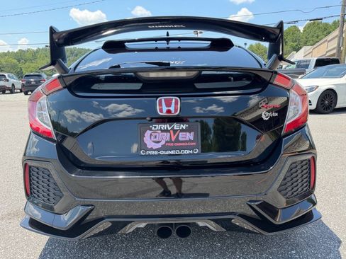 Used 2017 Honda Civic Sport image 7