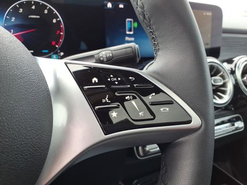 New 2026 Mercedes-Benz GLB 250 GLB 250 image 19