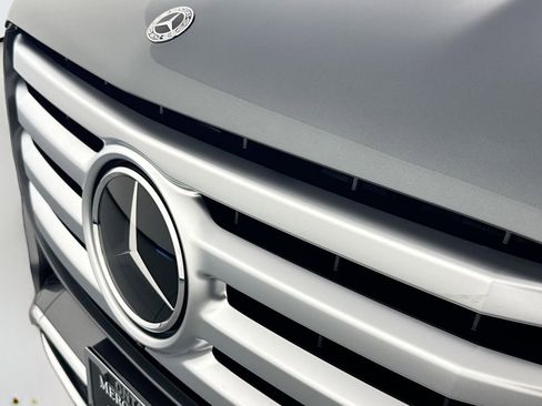 New 2026 Mercedes-Benz GLS 450 4MATIC image 13