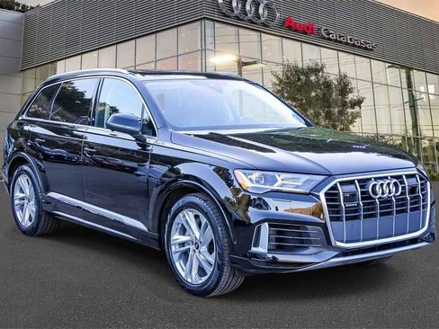 Used 2023 Audi Q7 3.0T Prestige w/ Prestige Package image 5