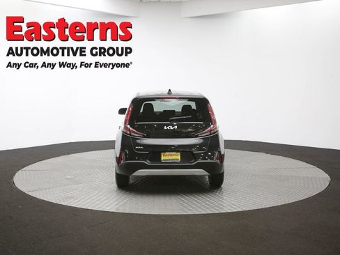 Used 2023 Kia Soul LX w/ Option Group 015 image 33