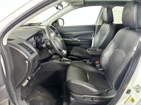 Used 2018 Mitsubishi Outlander Sport SEL image 11