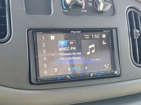 Used 2008 Ford E-350 and Econoline 350 Super Duty image 15