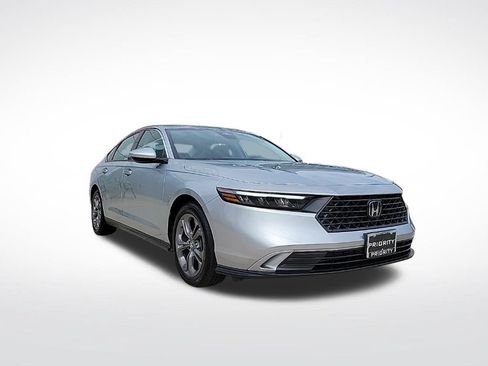 Used 2024 Honda Accord EX image 6