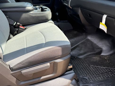 Used 2024 RAM 5500 SLT w/ Quick Order Package 2YG SLT image 26