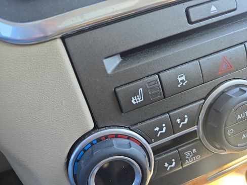 Used 2010 Land Rover LR4 HSE image 38