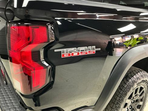Used 2024 Chevrolet Colorado Trail Boss w/ Advanced Trailering Package image 2