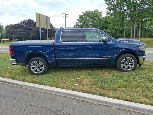 Used 2024 RAM 1500 Limited AWD/4WD image 7